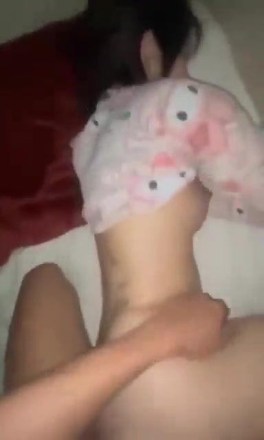 Địt con em mới quên xăm trổ vú to lồn ngon